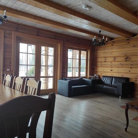 Guest House Unguri Stalbe Екстер'єр фото