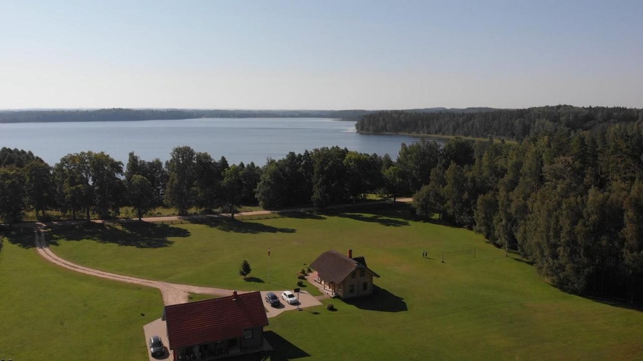 Guest House Unguri Stalbe Екстер'єр фото